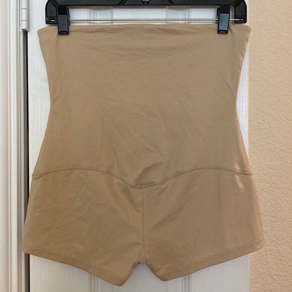 Maidenform Beige Shorty Shaper Shorts - Picture 2 of 3